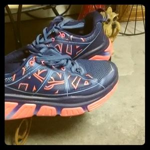 Hoka one one infinite women's